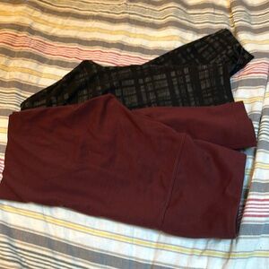 Two pairs lysse medium control leggings